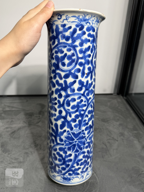 清晚期青花缠枝花卉纹帽筒 - 图4